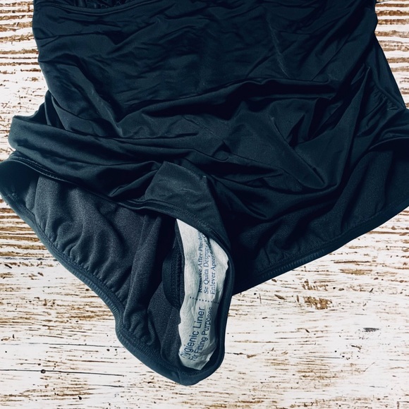 Time And True 2 X Plus Plunge V Neck One Piece Swimsuit NWT - Picture 4 of 12